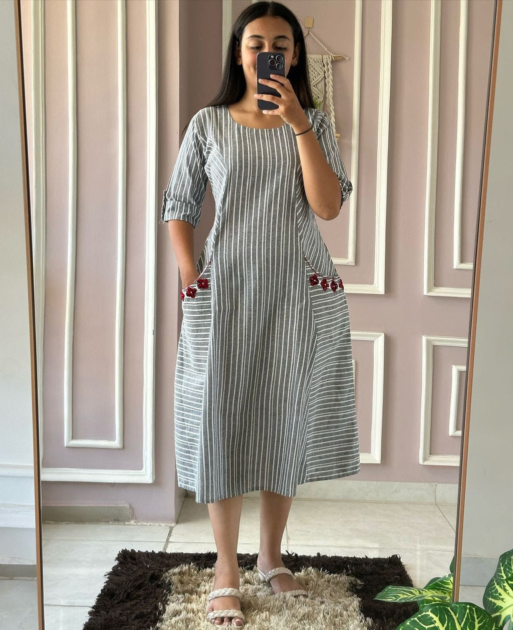 One piece dress in south cotton with pocket details on both side