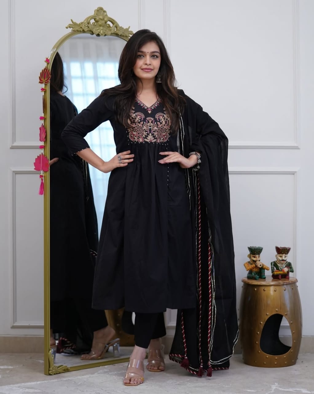 Suit Set in Anarkali with embroidery detailing in black color