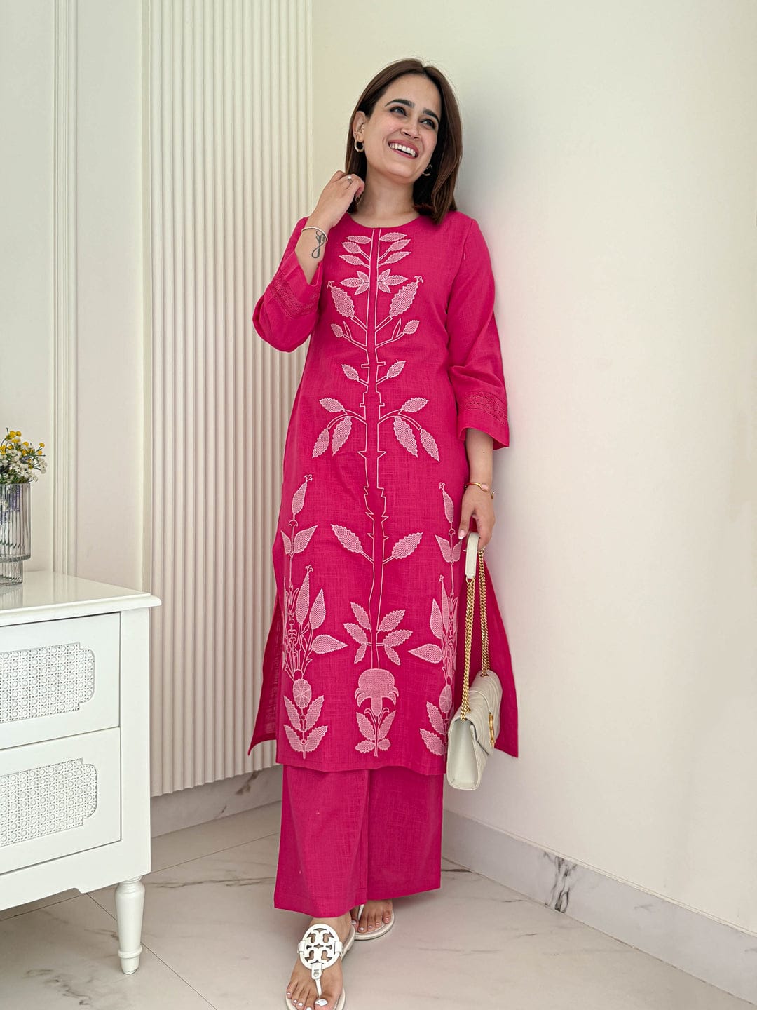 Pink Colour kurti pant set with embroidery work on kurti