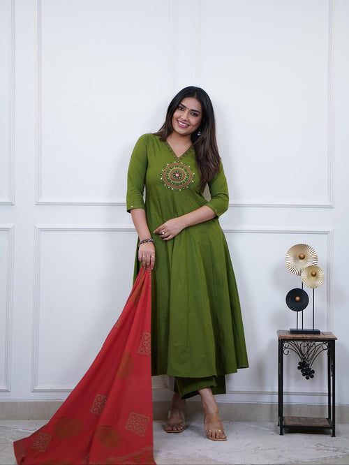 Anarkali dupatta set in orange and green color