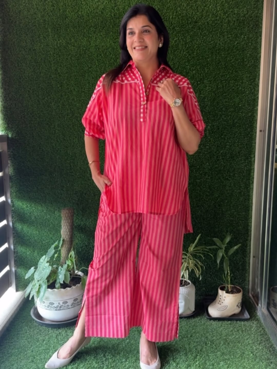 Cotton cord set that is perfect for work to vacation with lace work on yoke and both side pocket in pant