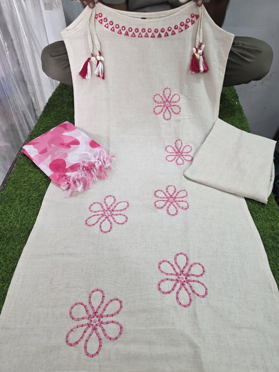 Sleeveless cotton flex kurti pant duppata set with embroidery detailing  in two colors