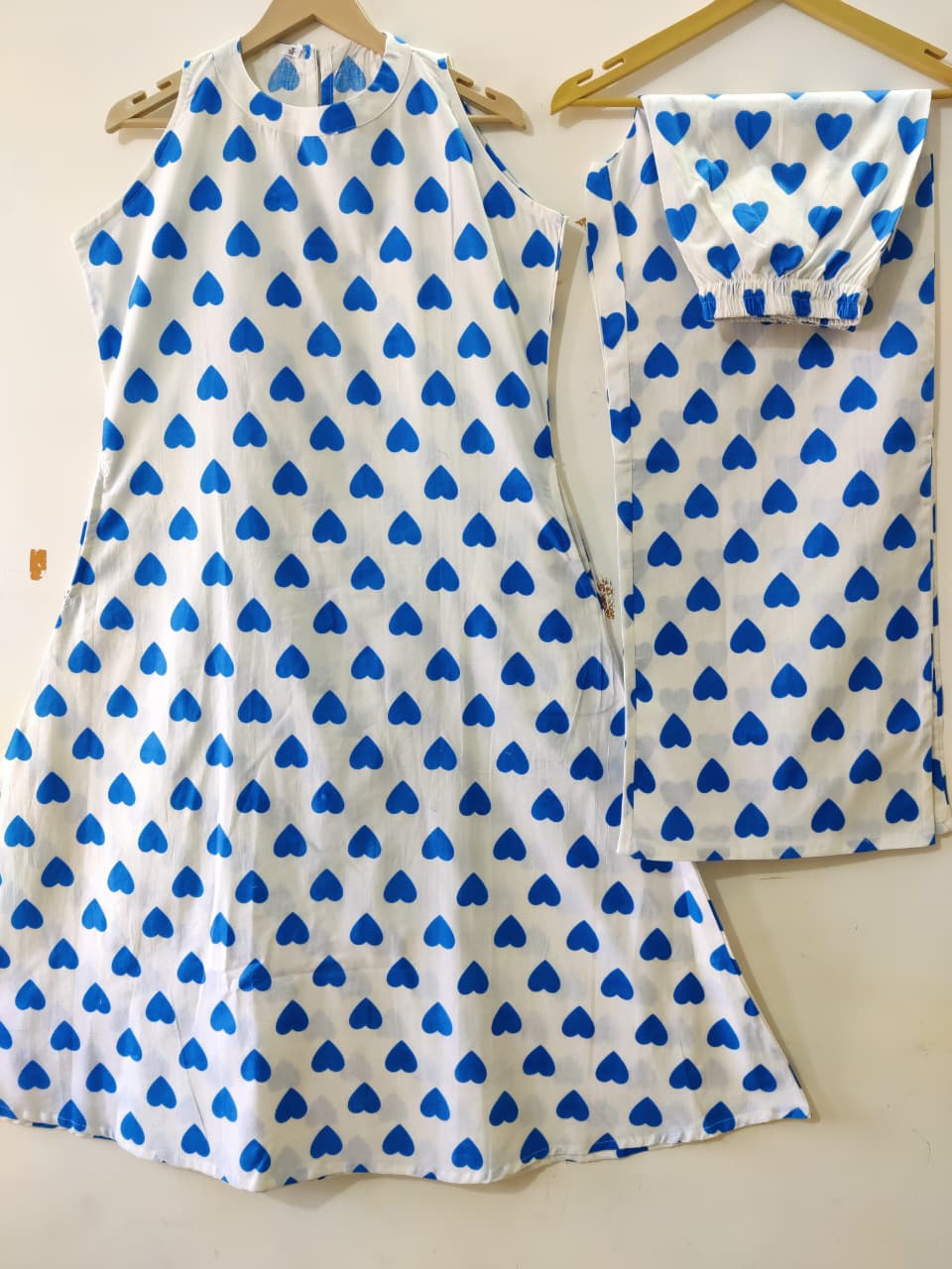 Halter Neck Cotton Kurti Pant Set In Cut Slevess