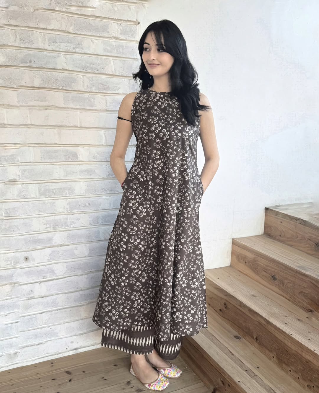 Halter neck cord set with pocket in kurti