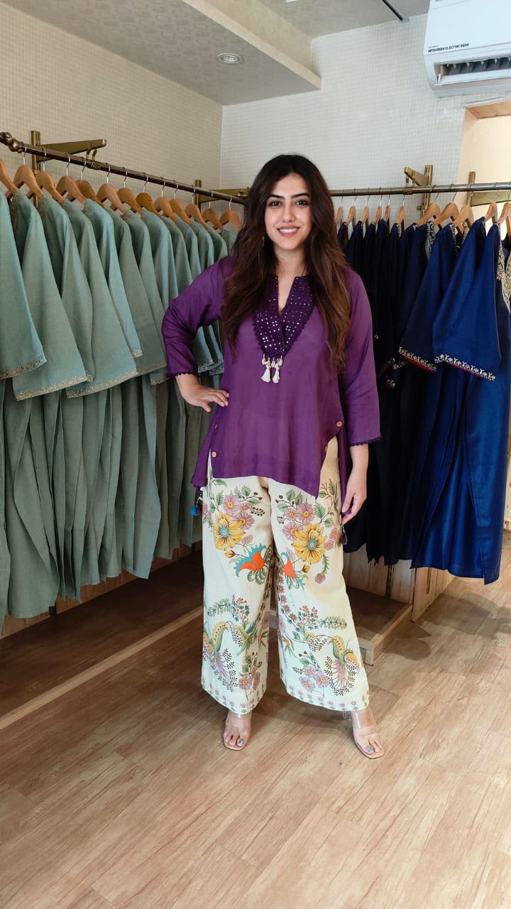 Cotton Cord Set With Mirror Work On Neck Paired With Flower Print Botton